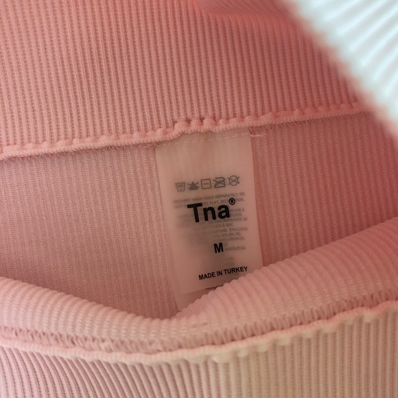 Aritzia biker short - Picture 2 of 2